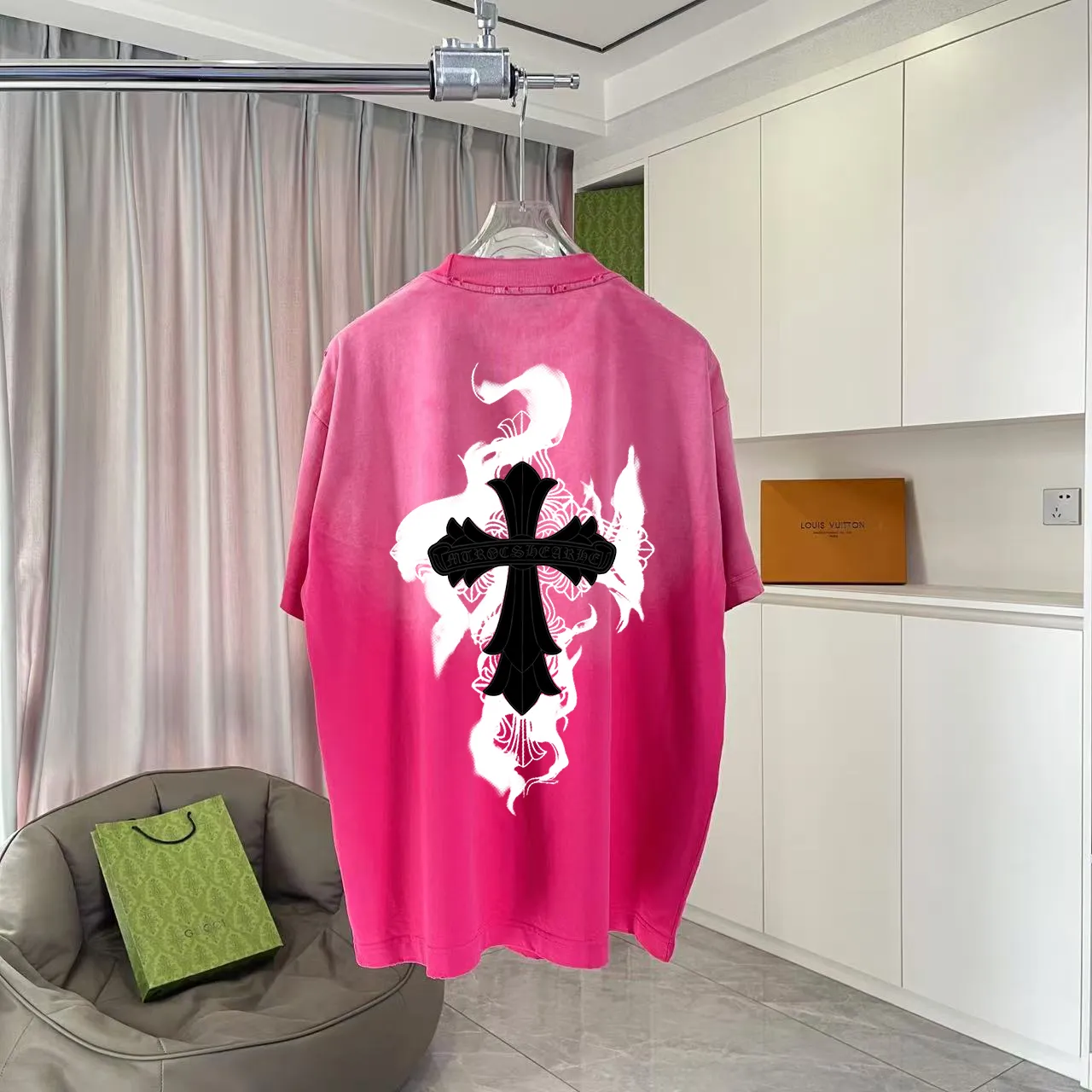 🅿️190 ch Crow* 2025 summer new style, washed, distressed, spray-painted, Sanskrit cross print, short-sleeved T-shirt, customized fabric 320g, same style for men and women, size: S M L XL XXL five sizes, color: black, white, gradient black, gradient red